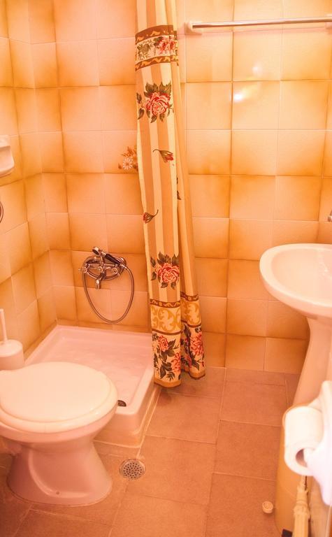 Stavroula Rooms Makrirrákhi Exteriör bild