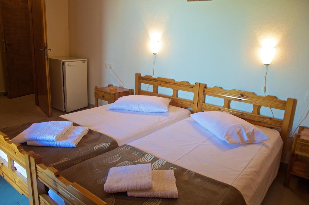 Stavroula Rooms Makrirrákhi Exteriör bild