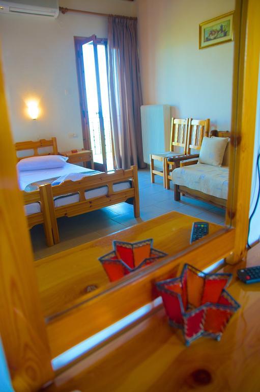 Stavroula Rooms Makrirrákhi Exteriör bild